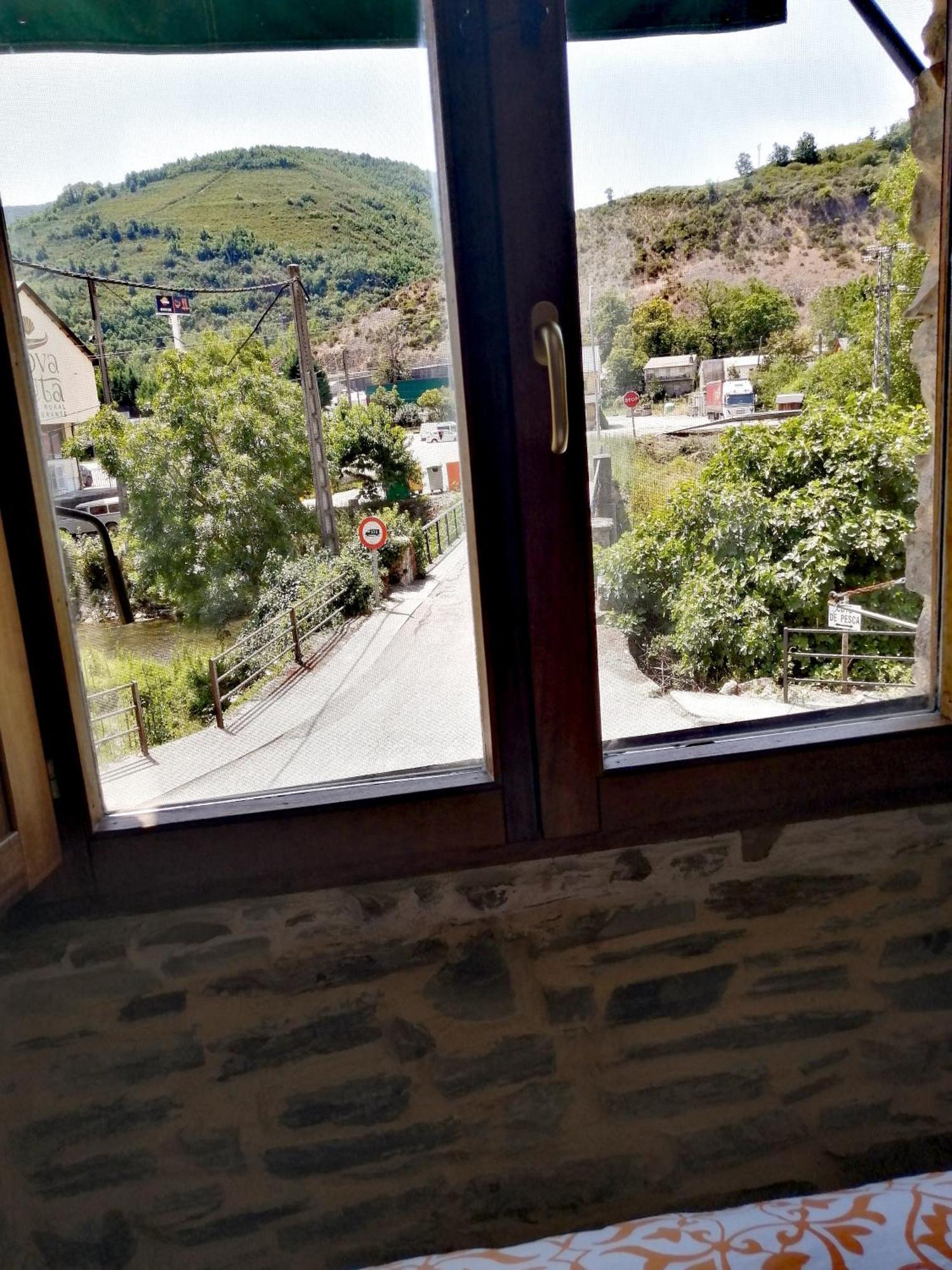 El Puente Peregrino Guest House Trabadelo Bilik gambar